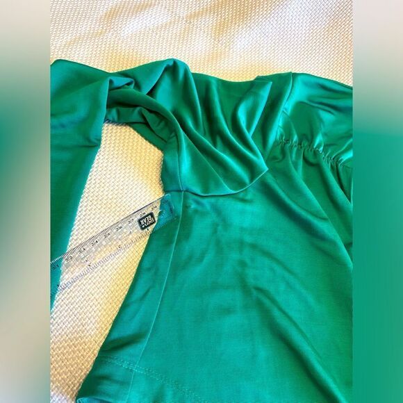 NWT Alexis designer emerald green long sleeve rouched crop top size XL as is - Picture 10 of 11